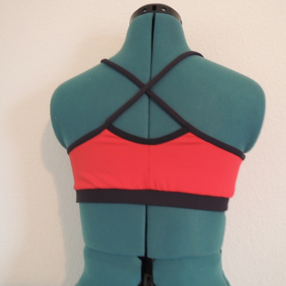 top - Picture 3 of 6